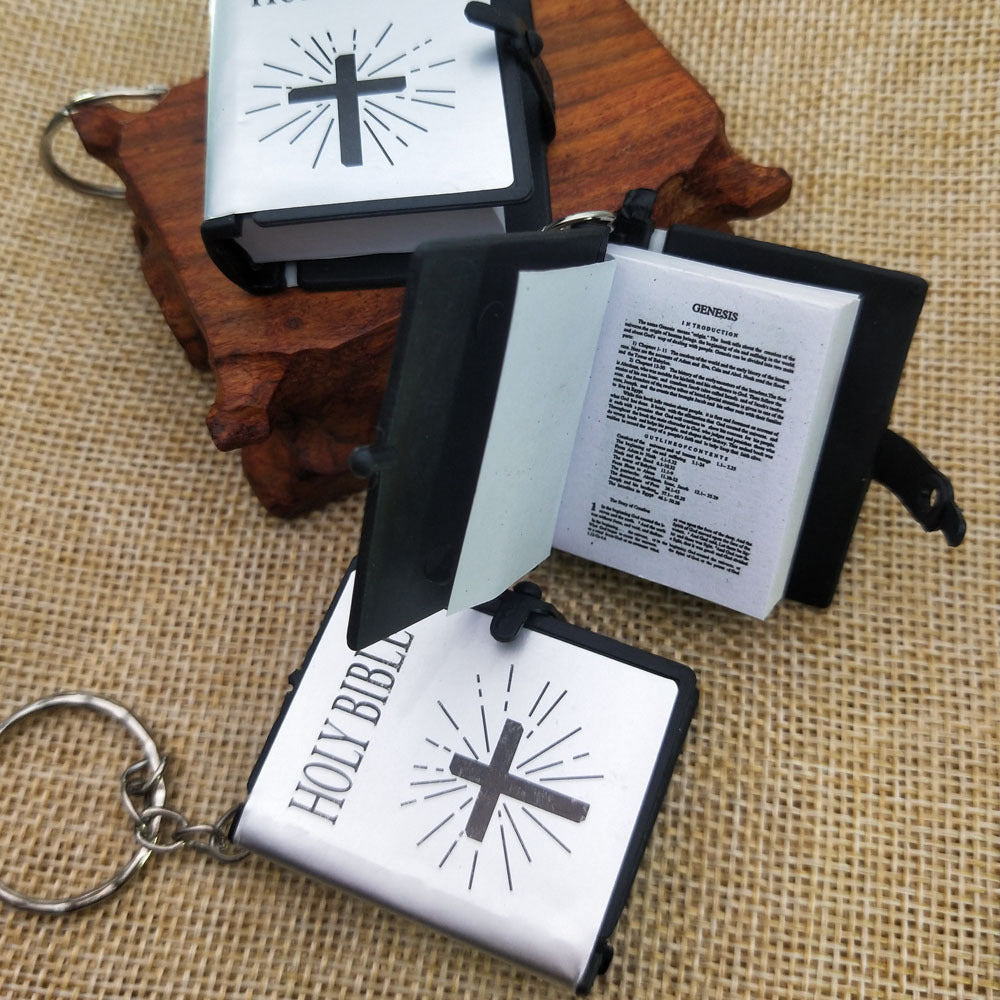 Mini English HOLY BIBLE Key Chains Readable Bible Christian Keyrings Car Key Chains